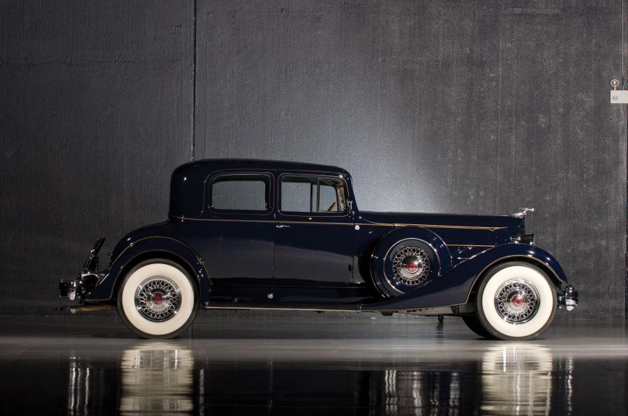  Packard Twelve 5-Passenger Victoria Coupe 1934 года  (фото 3 из 8)